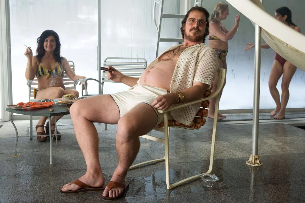 Christian Bale hat für diese Rolle gut zugenommen - und alle finden ihn weiterhin sexy. © Tobis